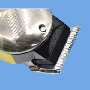 Masina de tuns animale PETU, model DC-13, design ergonomic, 4 distantiere, 10W, gri